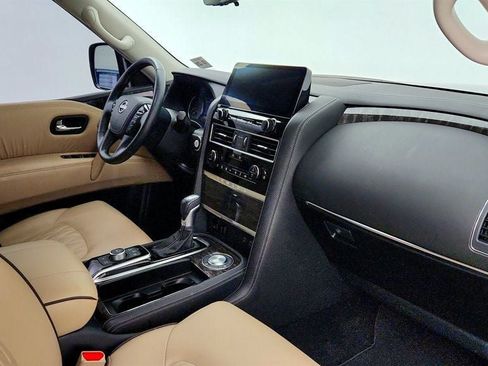 Used 2024 Nissan Armada Platinum w/ Captain's Chairs Package RWD image 27