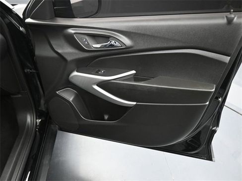 Used 2024 Chevrolet Trax RS w/ Driver Confidence Package image 29