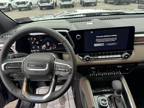 New 2026 GMC Canyon Denali w/ LPO, Denali Black Edition image 14