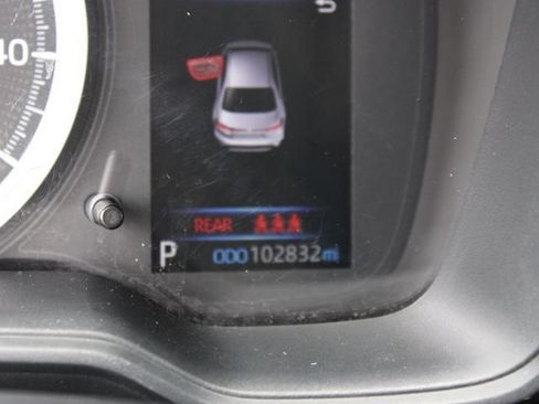 Used 2020 Toyota Corolla LE FWD image 10