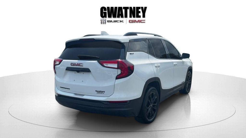 Used 2022 GMC Terrain SLT w/ Elevation Edition FWD image 5