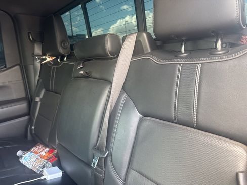 Used 2019 Chevrolet Silverado 1500 High Country w/ Z71 Off-Road Package image 13