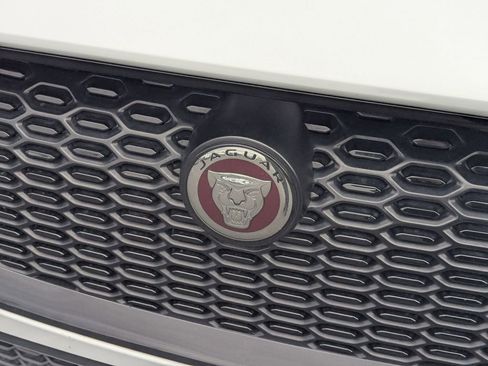 Used 2020 Jaguar I-PACE SE image 10