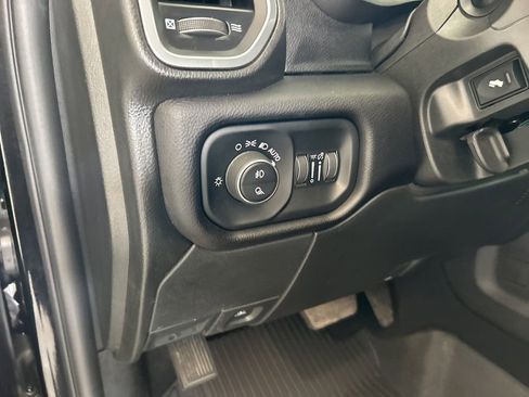 Used 2025 RAM 3500 Laramie w/ Max Tow Package image 41