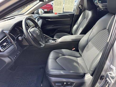 Used 2021 Toyota Camry SE image 17