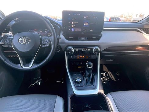 Used 2024 Toyota RAV4 Limited image 14
