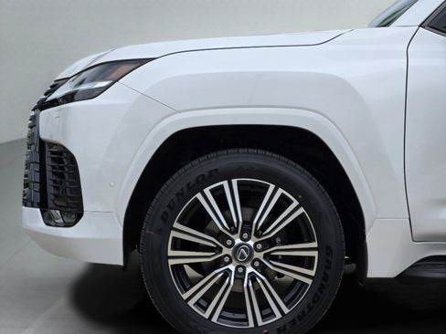 New 2026 Lexus LX 700h Luxury AWD/4WD image 22
