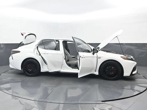Used 2023 Toyota Camry SE FWD image 34