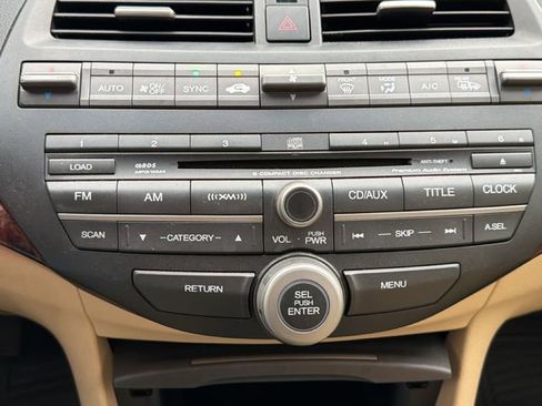 Used 2011 Honda Crosstour EX-L image 30