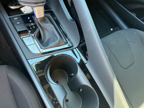 New 2025 Hyundai Elantra SEL image 34