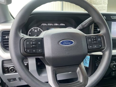 Used 2023 Ford F450 XLT w/ XLT Value Package AWD/4WD image 15