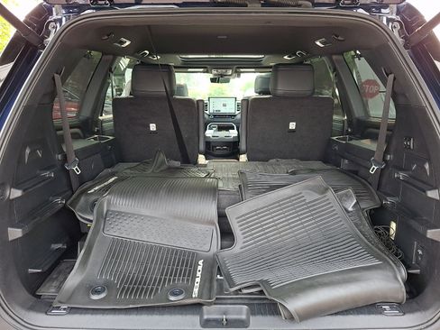 Used 2024 Toyota Sequoia Platinum AWD/4WD image 29