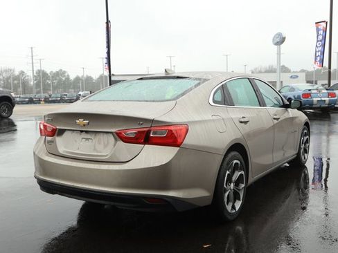 Used 2023 Chevrolet Malibu LT image 6
