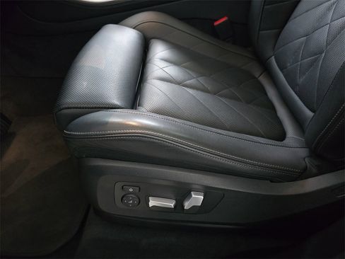 Used 2023 BMW X5 xDrive45e image 30