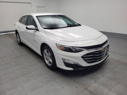 Used 2025 Chevrolet Malibu LS w/ Driver Confidence Package FWD image 13