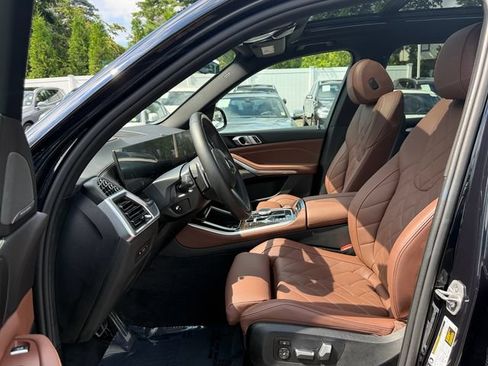 Used 2024 BMW X5 xDrive40i w/ M Sport Package AWD/4WD image 20