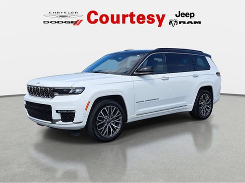Certified 2025 Jeep Grand Cherokee L Summit AWD/4WD image 4