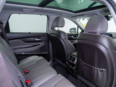 Used 2019 Hyundai Santa Fe Limited AWD/4WD image 17