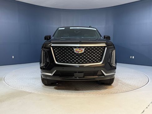 Certified 2025 Cadillac Escalade ESV Premium Luxury image 5