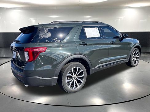 Used 2023 Ford Explorer ST-Line AWD/4WD image 5