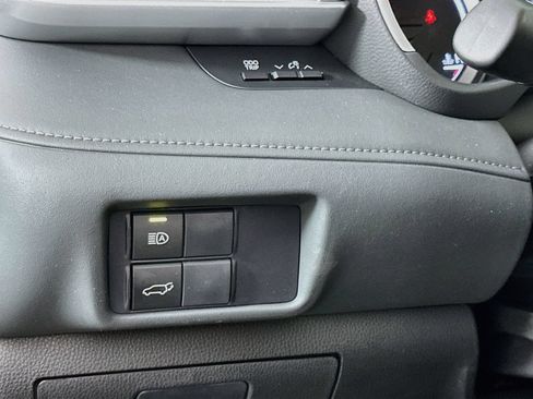 Certified 2026 Toyota Highlander XLE AWD/4WD image 10