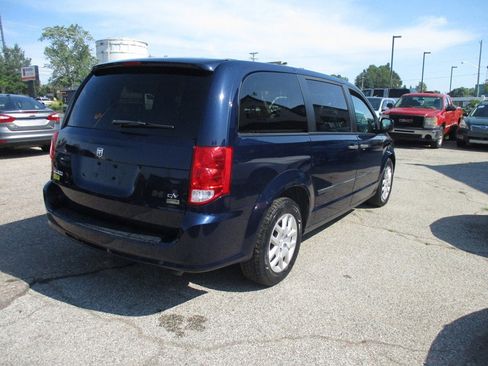 Used 2014 RAM C/V Tradesman image 2