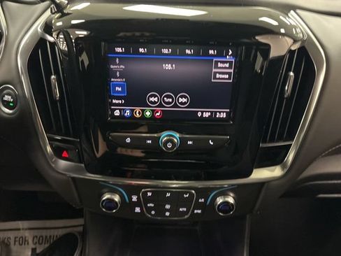 Used 2021 Chevrolet Traverse LS FWD image 25