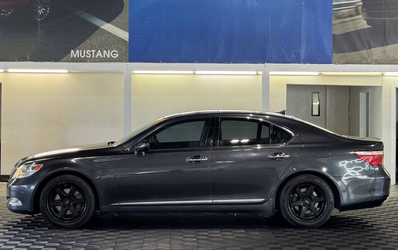 Used 2008 Lexus LS 460 RWD image 16