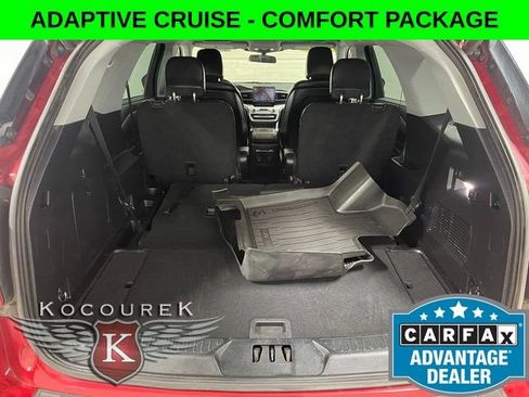 Used 2020 Ford Explorer XLT w/ Equipment Group 202A AWD/4WD image 24