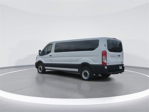 Used 2023 Ford Transit 350 XL image 6