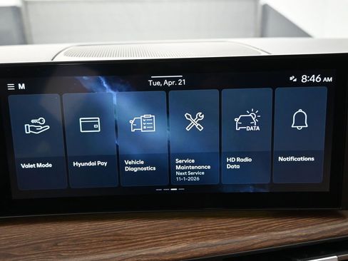 Used 2024 Hyundai Santa Fe Limited FWD image 12