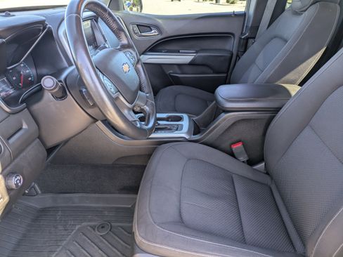 Used 2018 Chevrolet Colorado LT w/ LT Convenience Package image 24