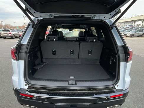 New 2026 GMC Acadia Denali Ultimate AWD/4WD image 7