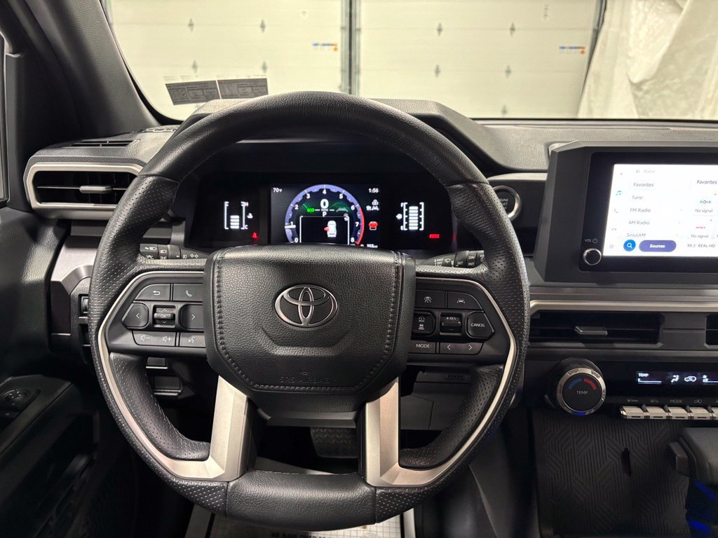Used 2026 Toyota 4Runner SR5 AWD/4WD image 18