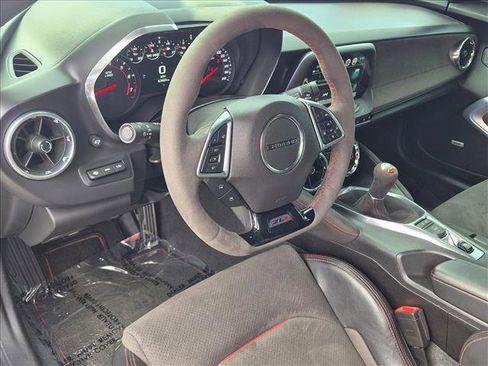 Used 2018 Chevrolet Camaro ZL1 w/ LPO, ZL1 Protection Package RWD image 10