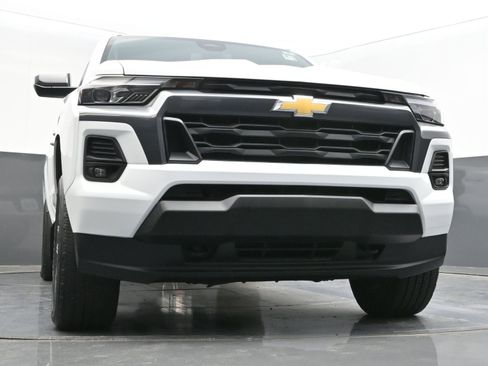 Used 2023 Chevrolet Colorado LT w/ LT Convenience Package III AWD/4WD image 38