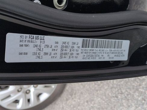 Used 2019 Dodge Journey SE FWD image 37