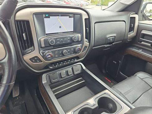 Used 2018 GMC Sierra 1500 Denali AWD/4WD image 18