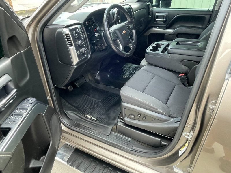 Used 2015 Chevrolet Silverado 2500 LT w/ LT Convenience Package AWD/4WD image 5