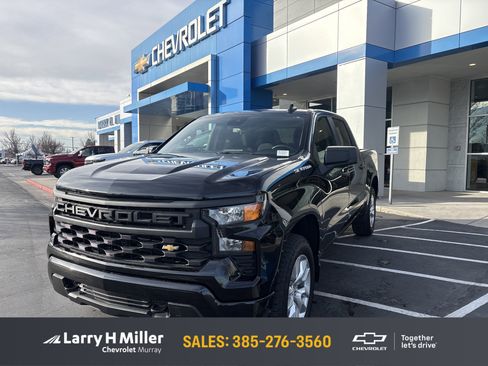 New 2025 Chevrolet Silverado 1500 Custom image 1