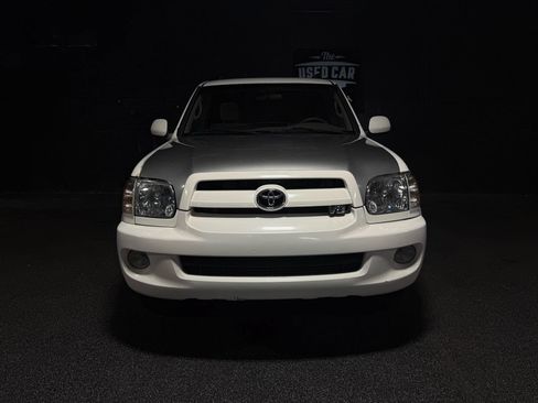 Used 2007 Toyota Sequoia SR5 AWD/4WD image 7