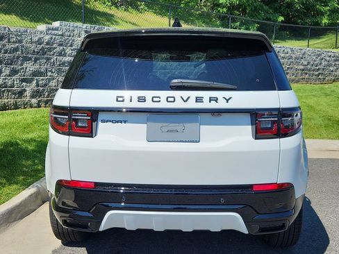 New 2026 Land Rover Discovery Sport Landmark AWD/4WD image 7