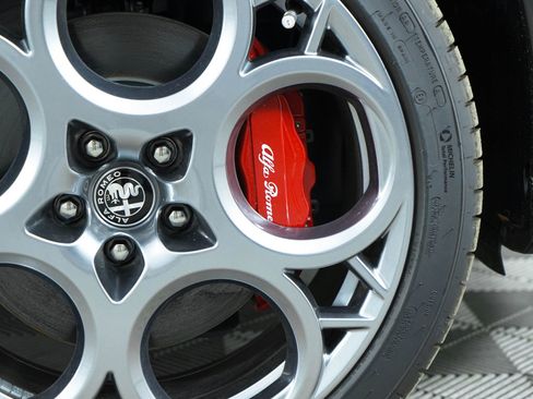 New 2024 Alfa Romeo Tonale Veloce image 16