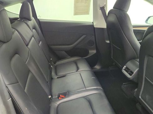 Used 2025 Tesla Model Y Long Range image 26