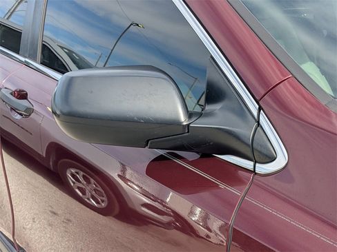 Used 2019 Honda CR-V LX image 9