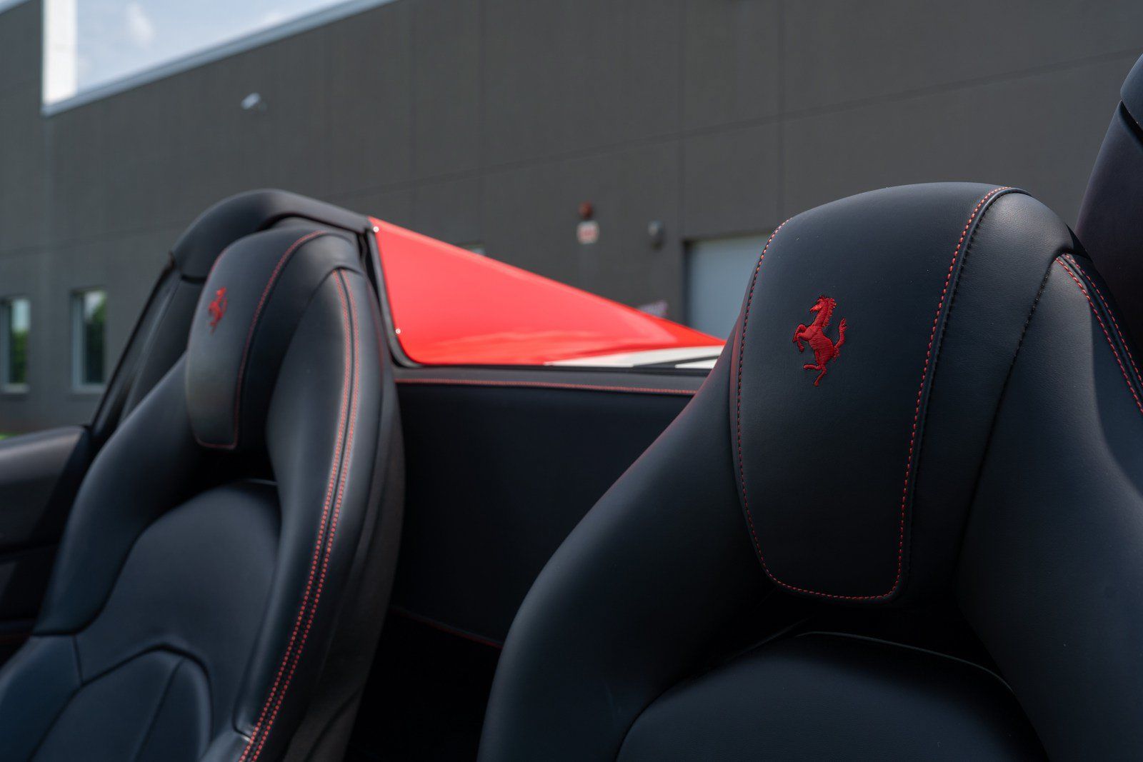 Used 2018 Ferrari 488 Spider RWD image 34