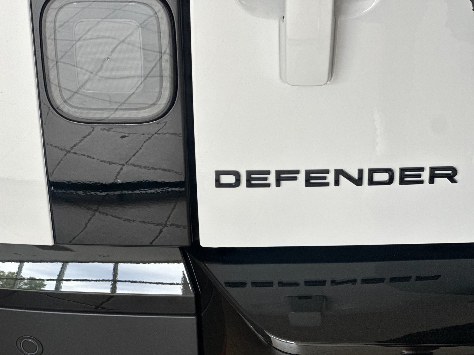 New 2026 Land Rover Defender 110 S AWD/4WD image 25