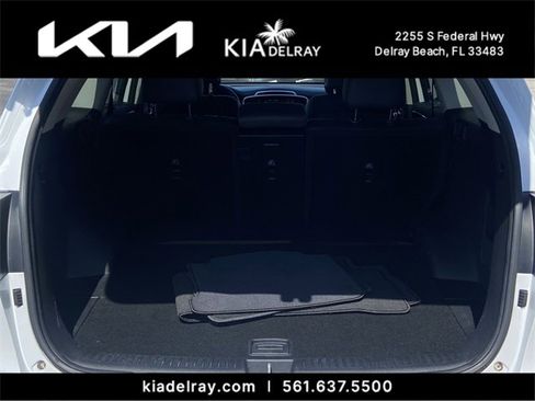 Used 2017 Kia Sorento EX image 8