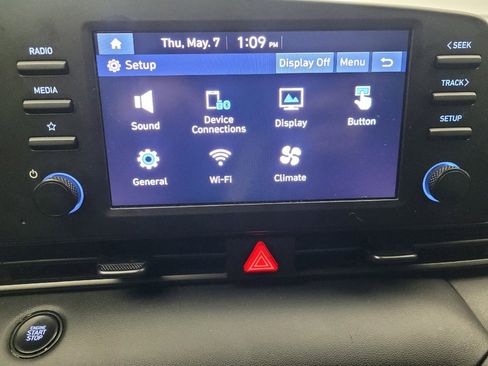 Used 2025 Hyundai Elantra Sport FWD image 25