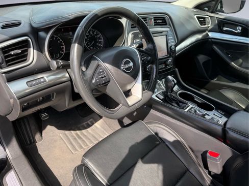 Used 2023 Nissan Maxima SL FWD image 12